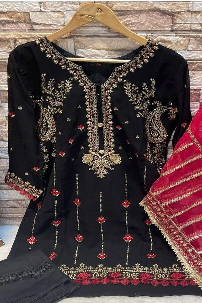 Black Georgette Chiffon Suit Set With Embroidery