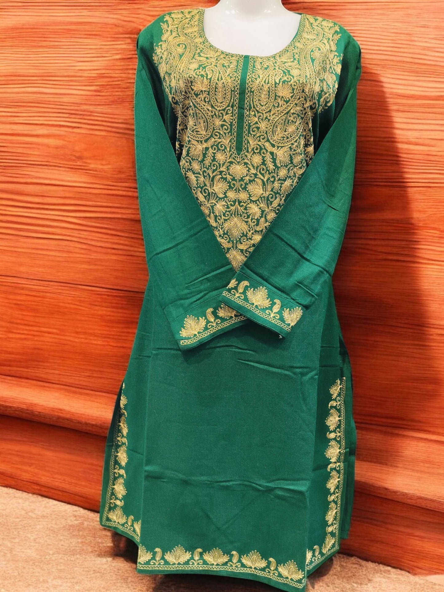 Kashmiri Hand Embroidered Pihran