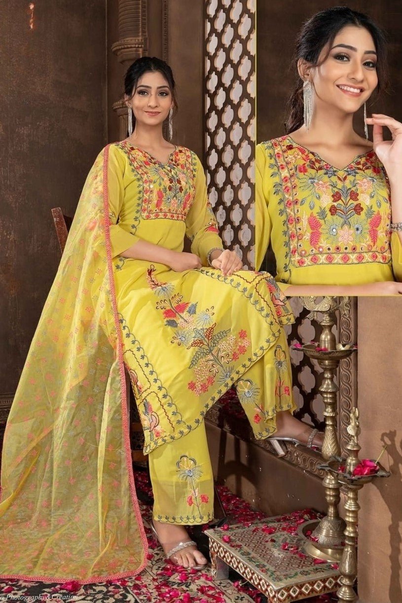 REET MAHAL FLORAL PRINTED KURTA SET WITH DUPATTA