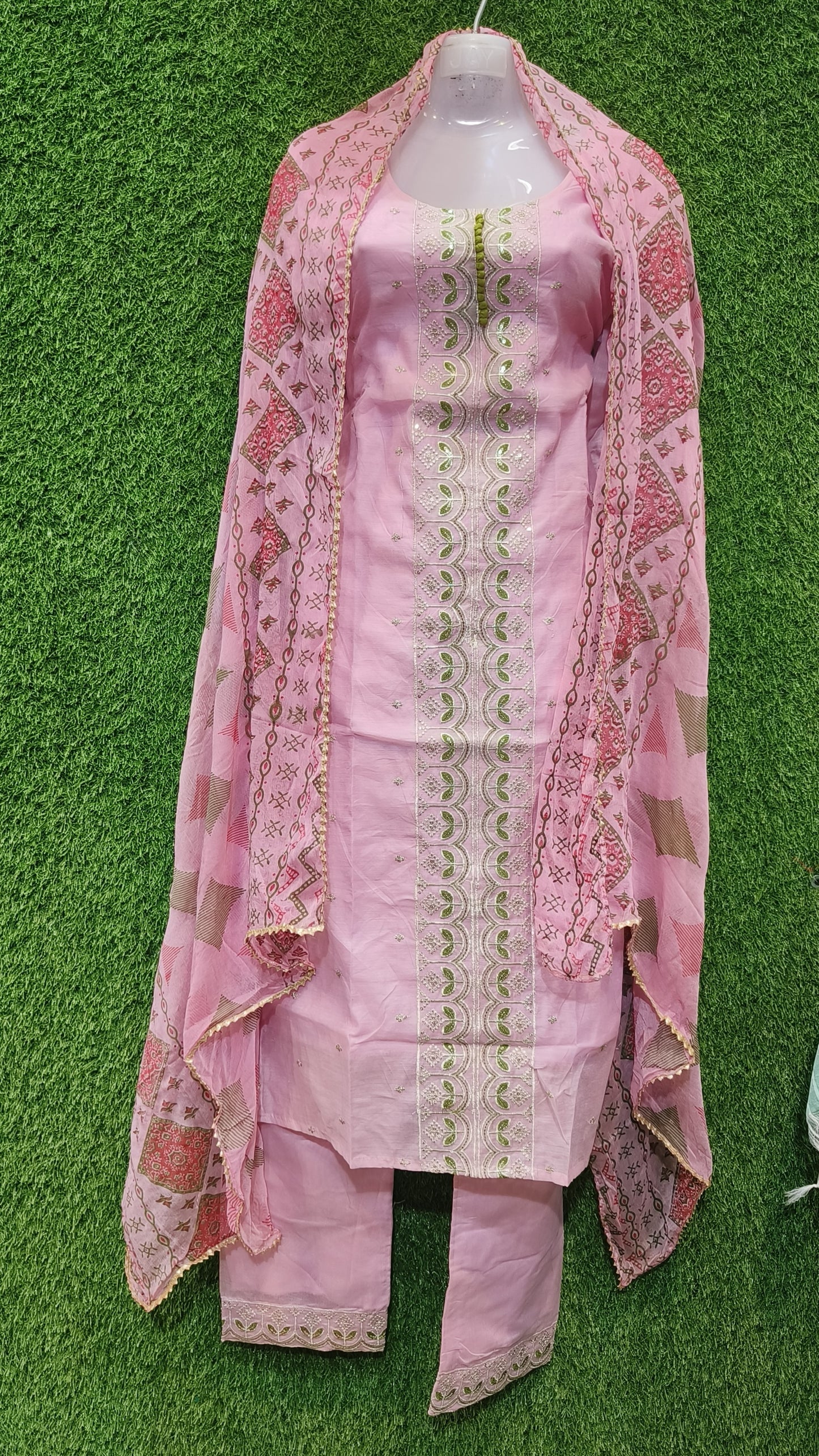 REET MAHAL EMBROIDERED KURTA SET WITH PRINTED DUPATTA