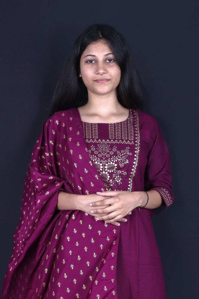 Maroon Viscose Rayon Kurta. Pant And Dupatta Set N