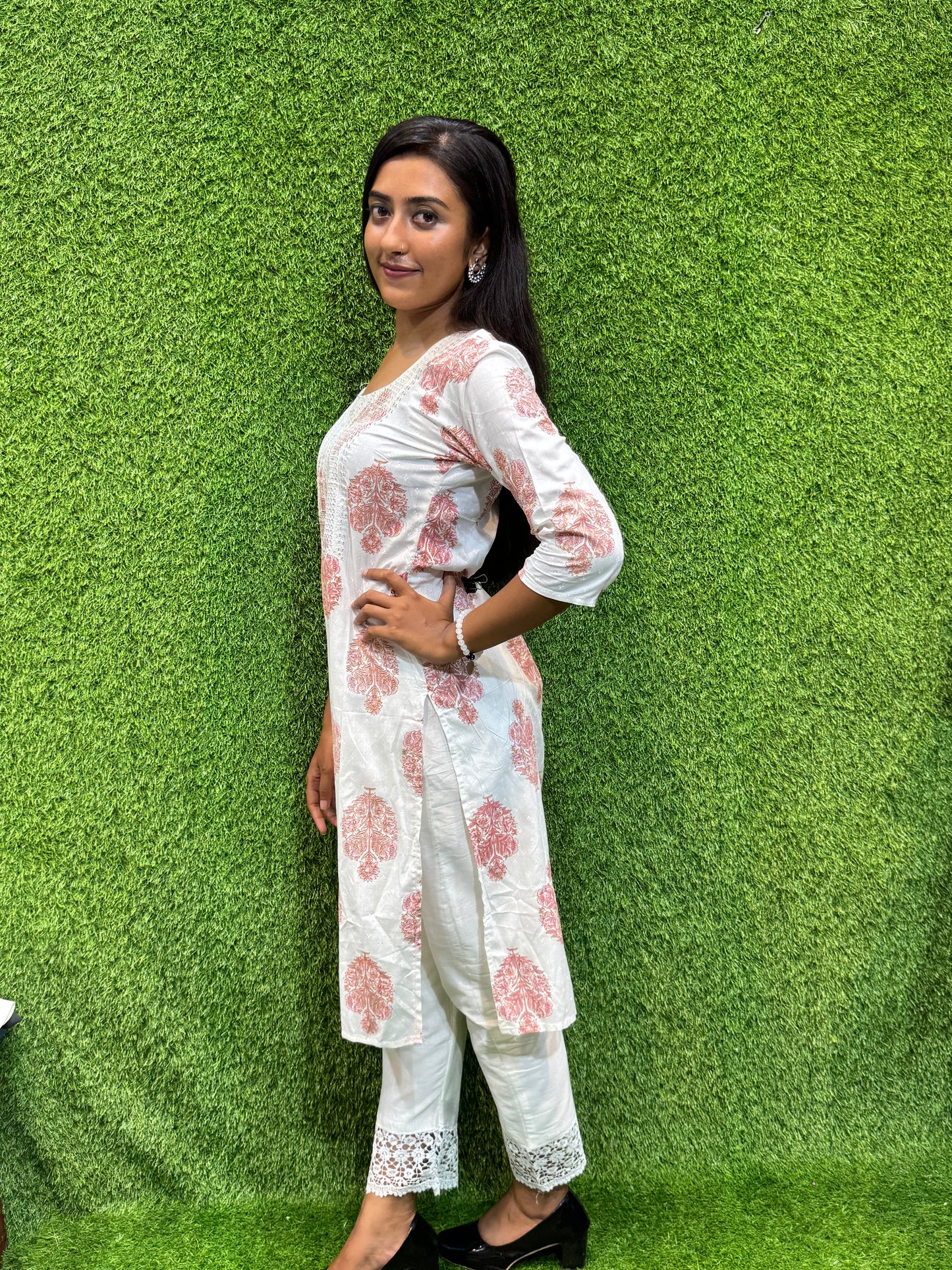 Reet Mahal White Printed Kurti for Women