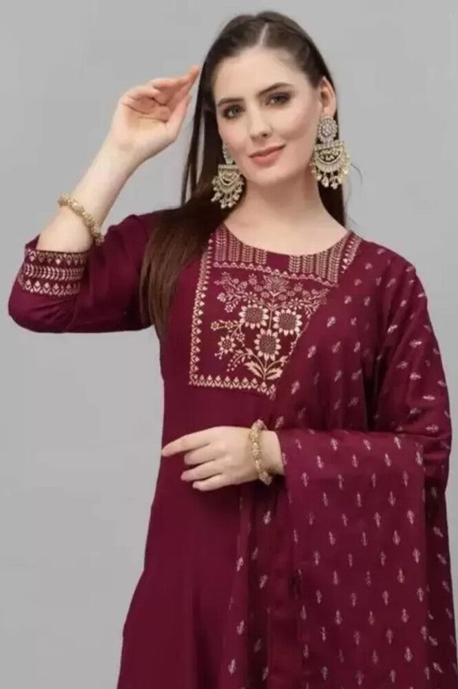 Maroon Viscose Rayon Kurta. Pant And Dupatta Set N