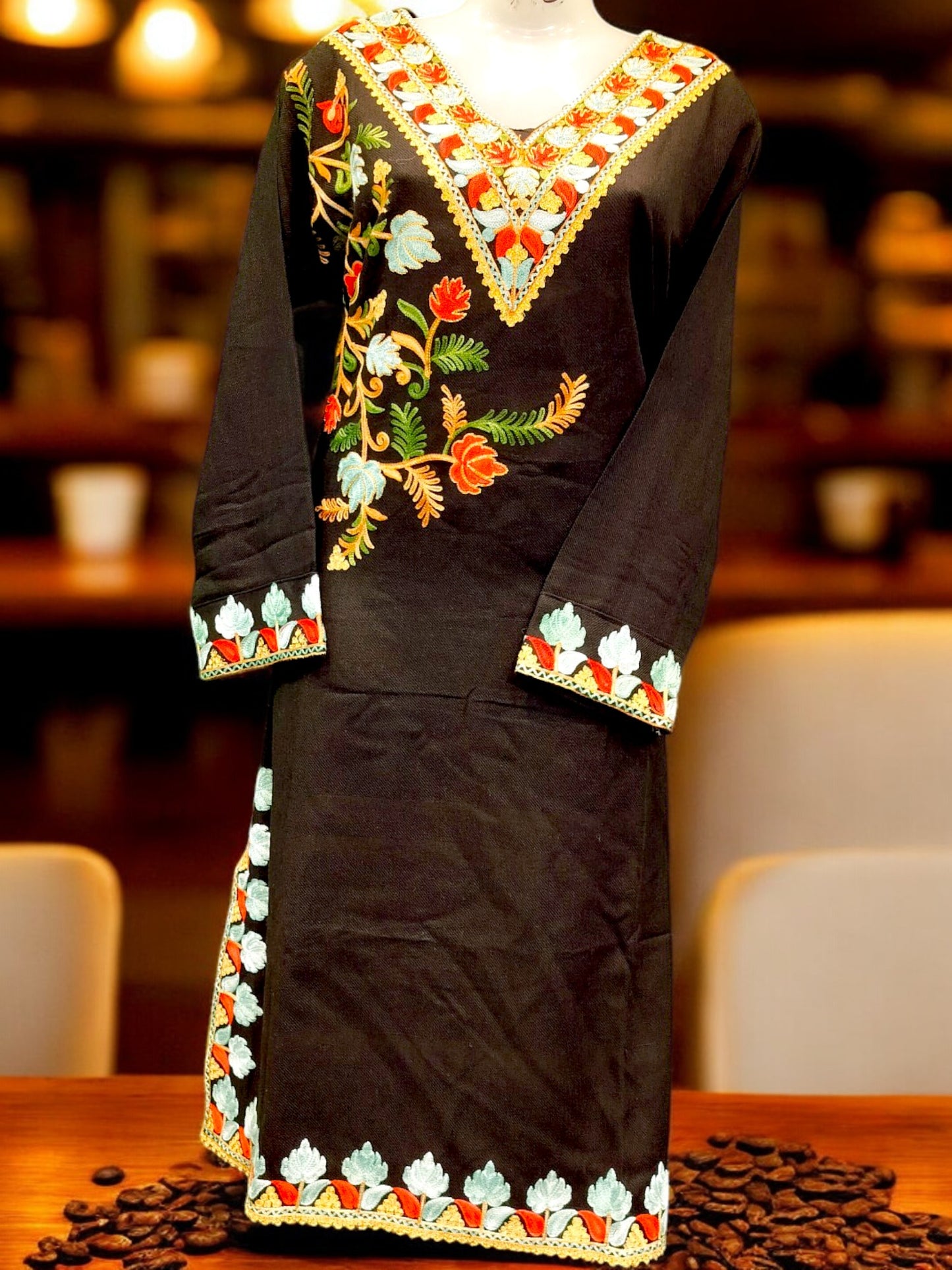 Handcrafted Kashmiri Embroidered Phiran