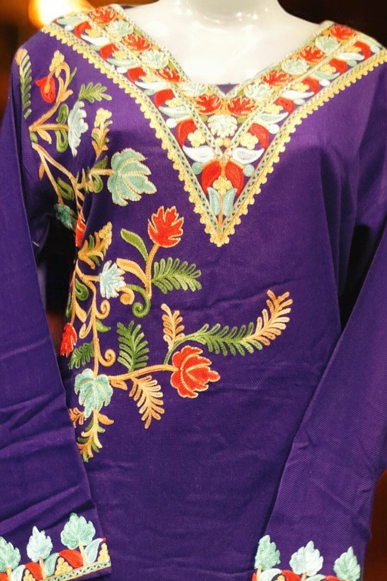 Handcrafted Kashmiri Embroidered Phiran