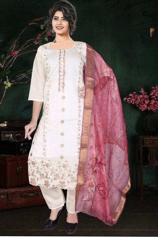 REET MAHAL DESIGNER KURTA SET WITH NET DUPATTA