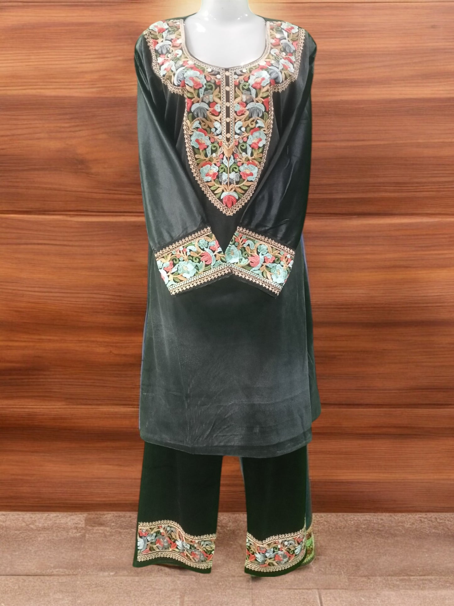 Velvet Pocket Coord Set Elegant Kurta & Pant for Women