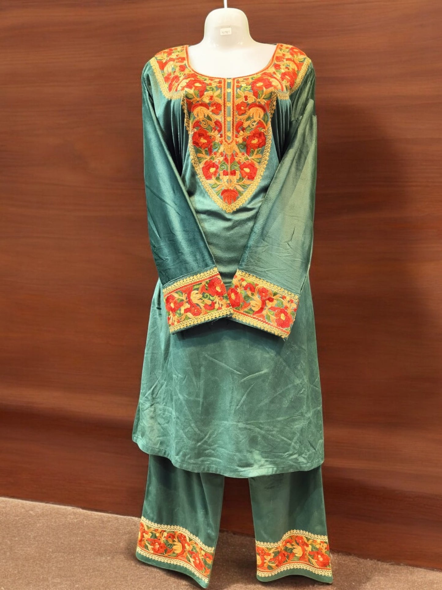 Velvet Pocket Coord Set Elegant Kurta & Pant for Women