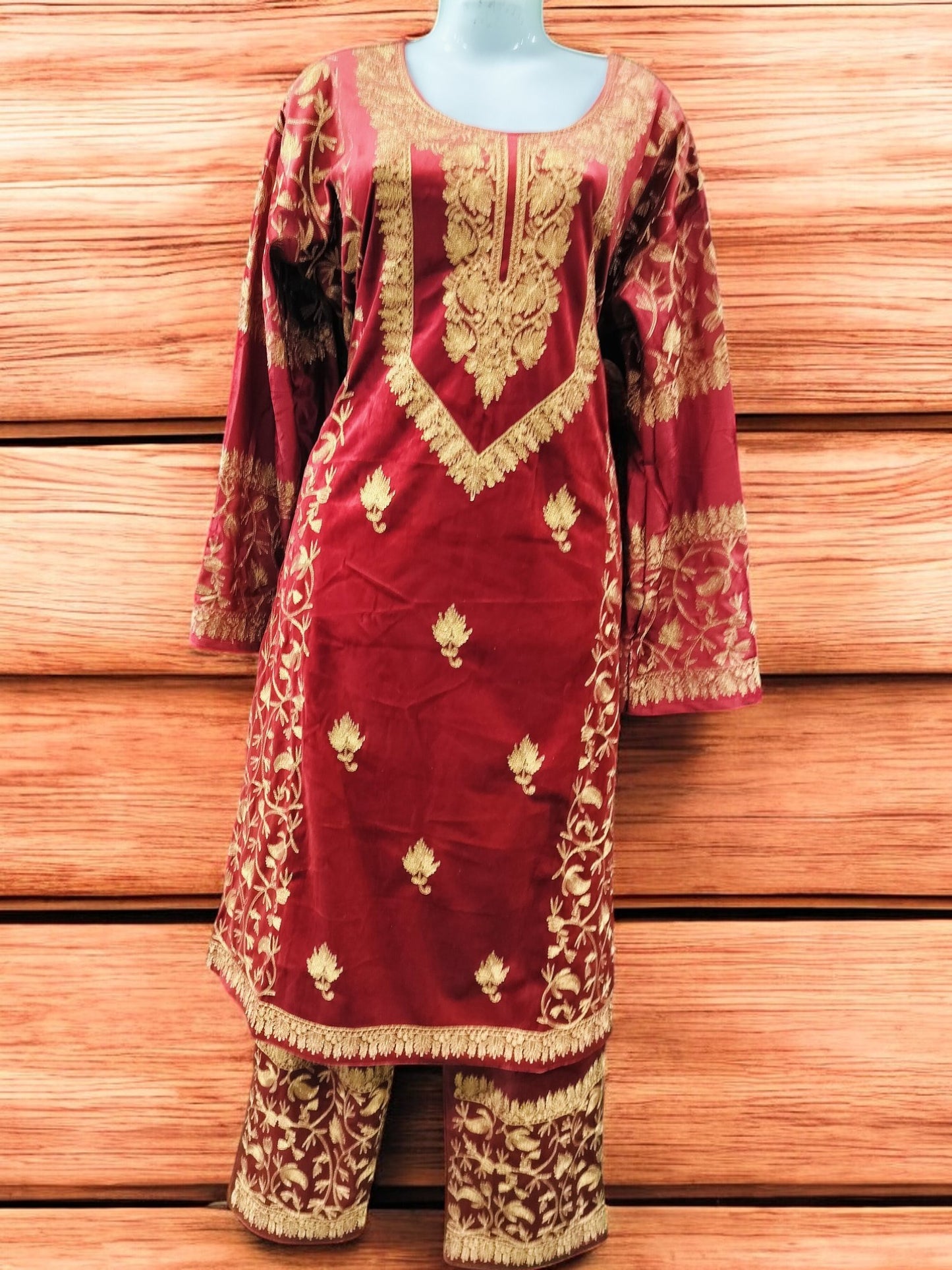 Velvet Kurta with Pockets & Matching Pant Set – Perfect for Festive & Party Wear